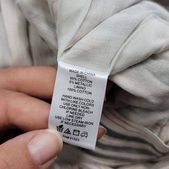 Nwot CeCe Stripe Metalic Paperbag Shorts - Picture 11 of 12